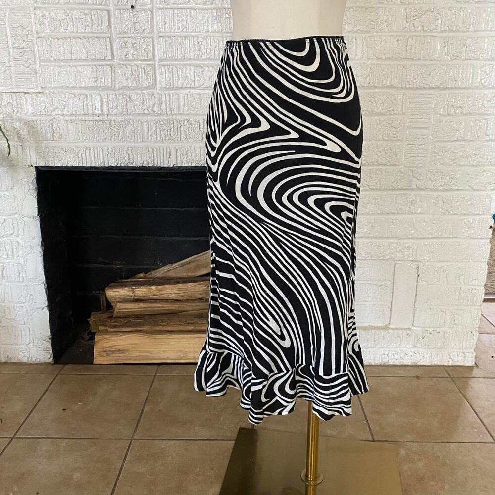 Vintage XOXO black swirl skirt